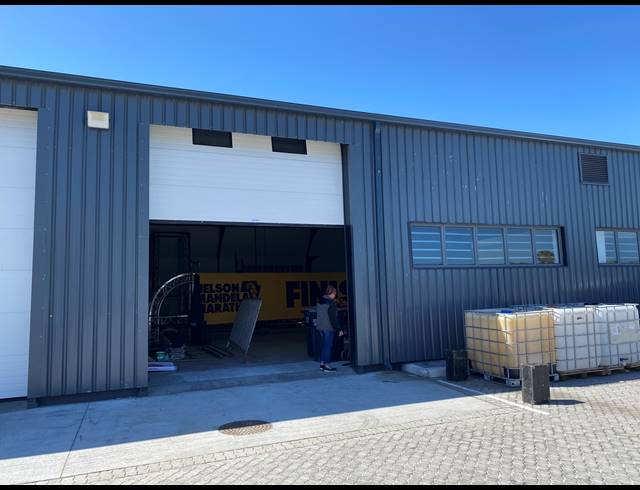 444M² WAREHOUSE TO LET IN TOKAI